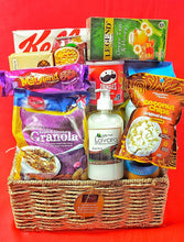 Christmas Prelude Basket