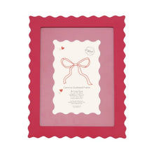 Carmine 6x4inch Scalloped Photo Frame